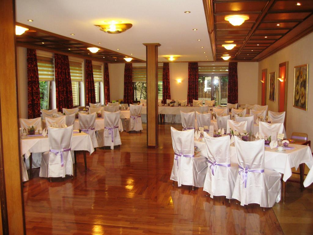Wald-Cafe Hotel-Restaurant Βόννη Εξωτερικό φωτογραφία